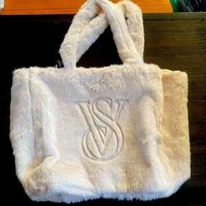 NEW Victoria’s Secret plush open tote bag